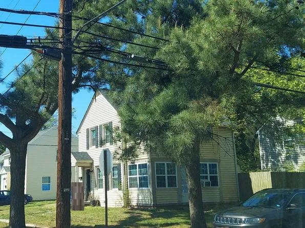51 Gillis Rd, Portsmouth, VA 23702