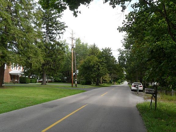 3rd image of 1027 Abington Pike