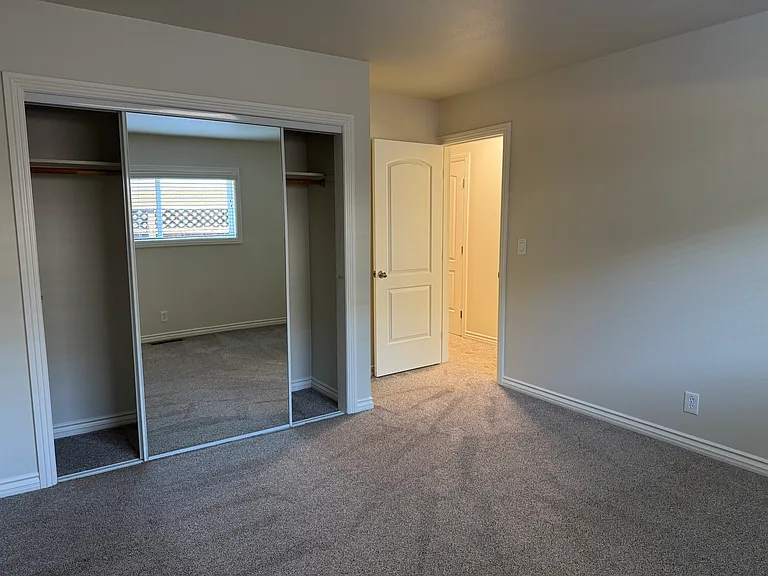 1096 Topaz Ave #1 — Photo 24