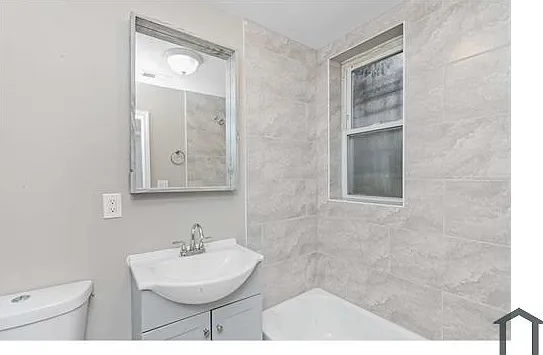 2 bed, $1,300 — Photo 3