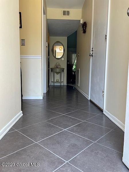 5th image of 68 Meadowlark Drive