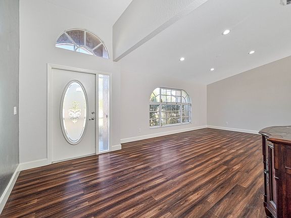4th image of 7440 Bear Hollow Cir