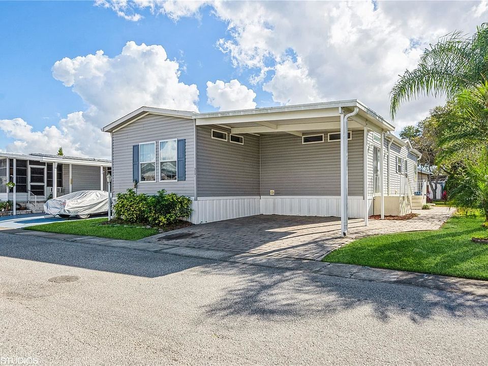 1st image of 287 Pelican Dr N