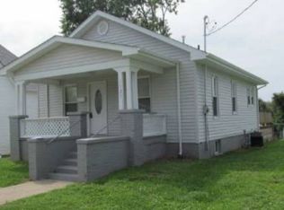 1123 Largent St, Harrisburg, IL 62946