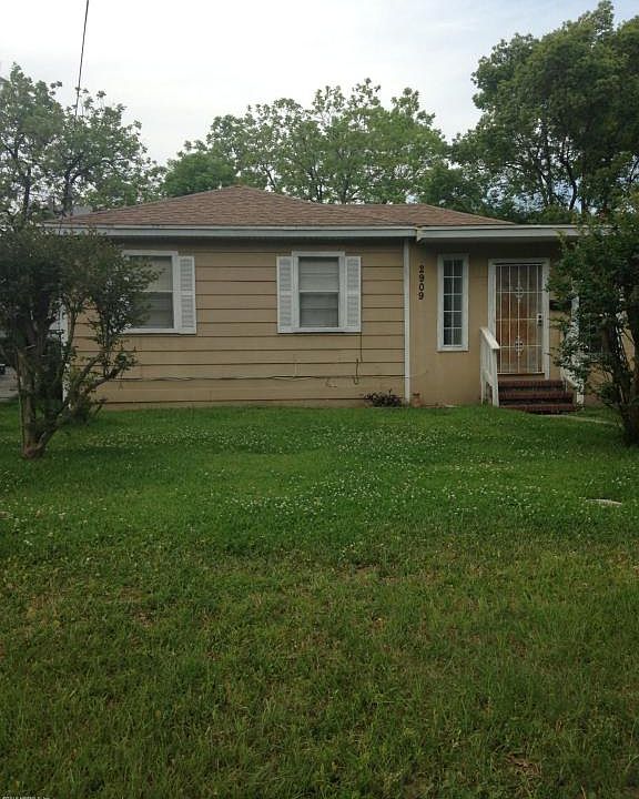 1st image of 2909 Lenox Ave