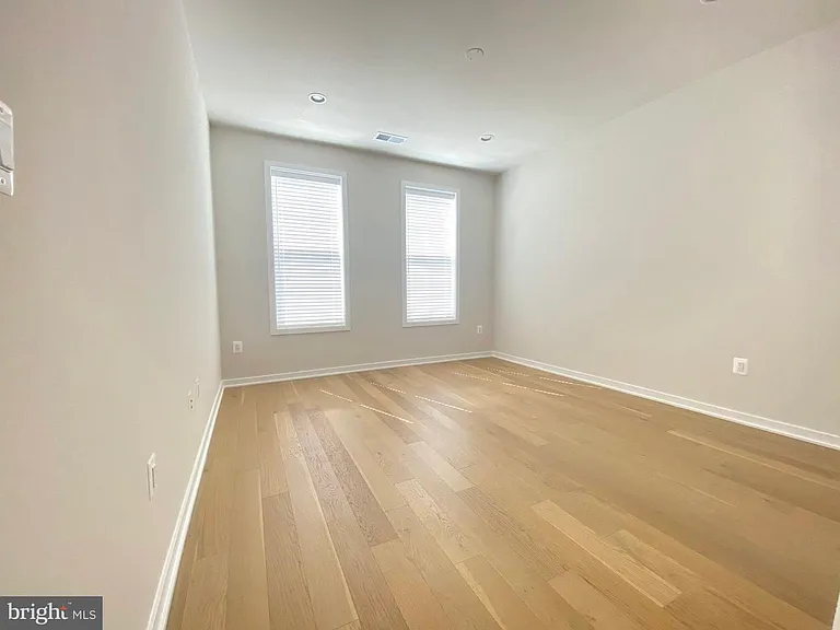 22274 Rivanna Shore Ter — Photo 13