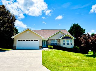2223 Red Bank Cir, Sevierville, TN 37876