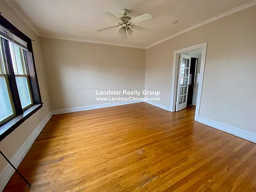 2853 W Berteau Ave Photo 1