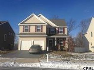 75 Edgewater Dr, Middletown, PA 17057