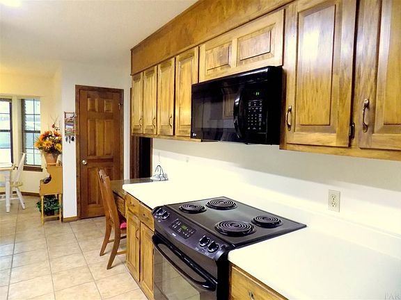 4th image of 1311 Hound Chase Cir