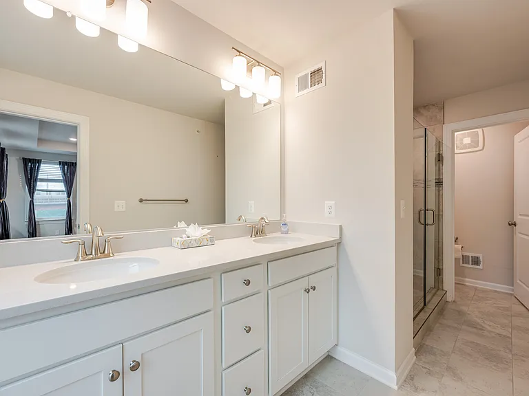 2401 Stella Pl — Photo 23