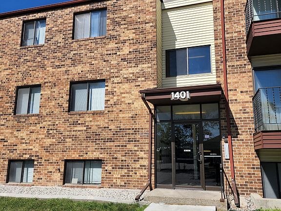 5th image of 1401 27th Ave S #102