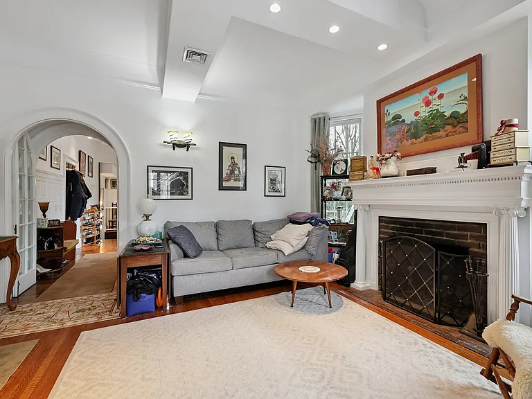 591 Orange St #1 — Photo 7