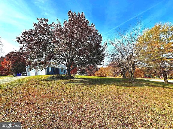 5th image of 18846 Rosewood Dr