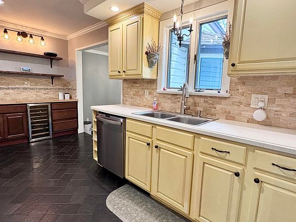 5th image of 43327 Ryer Ct