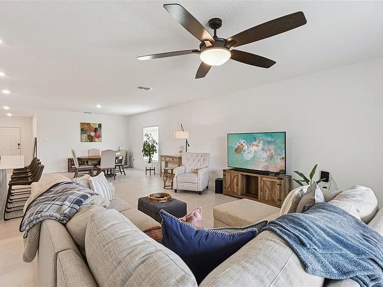 1099 Calico Pointe Cir — Photo 10