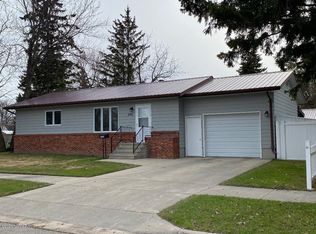 525 Saint Paul Ave S, Thief River Falls, MN 56701