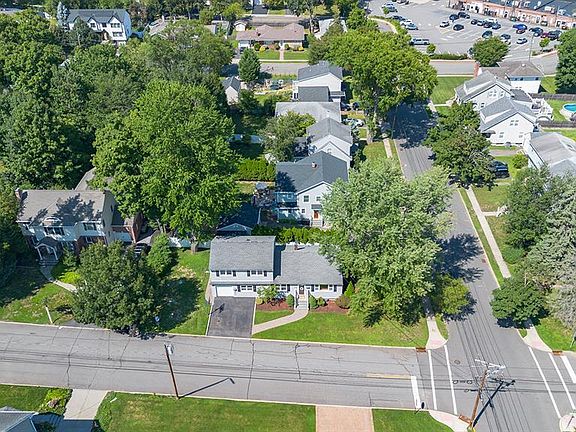4th image of 604 Taylor Ave