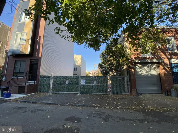 1643 W Cabot St, Philadelphia, PA 19121