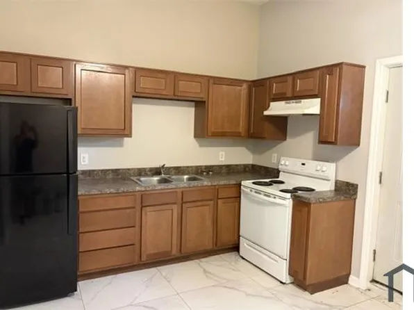 2003 W Muhammad Ali Blvd, Louisville, KY 40203