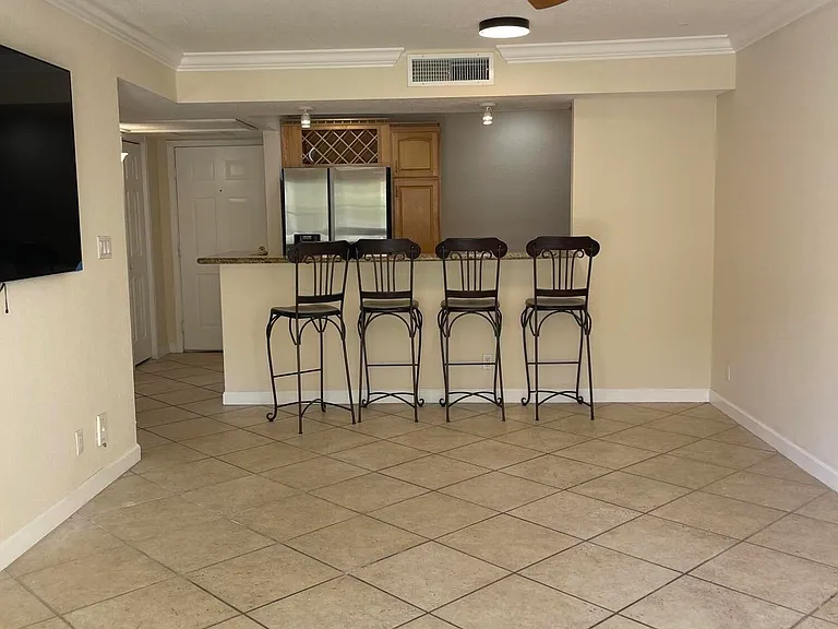 1515 E Broward Blvd #221 — Photo 8