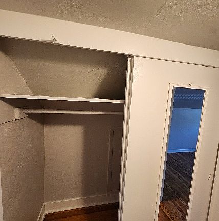 4th image of 1847 23rd St #1847