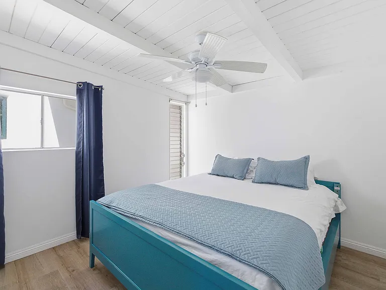 3105 Ocean Dr — Photo 12
