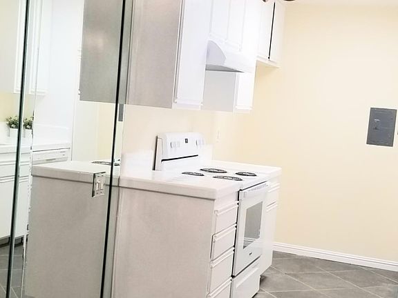 4th image of 5460 White Oak Ave Unit C301