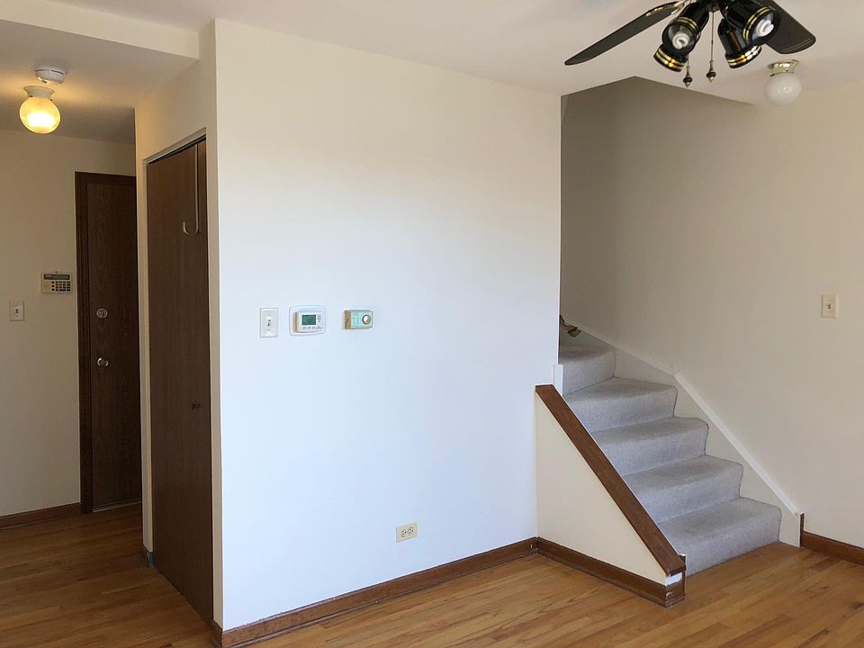 1st image of 1054 N Ashland Ave