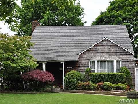 3rd image of 154 Pine St