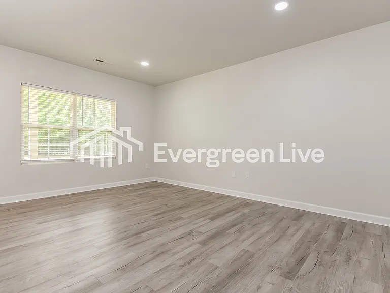 3504 Fawcett St — Photo 5