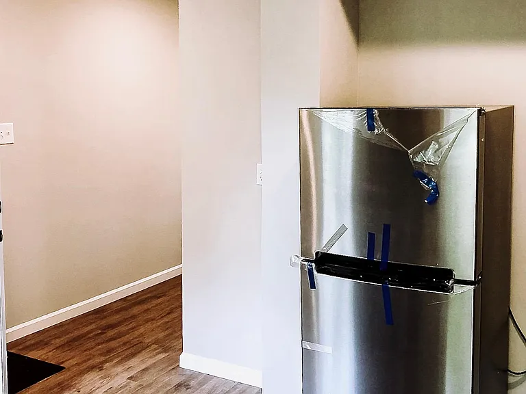 (Unit #2|1-Bed/1-Bath|Second Floor): Access to Living Room from Kitchen
