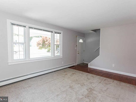 4th image of 616 Longview Dr