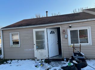 1491 E County Line Rd, Greenwood, IN 46142