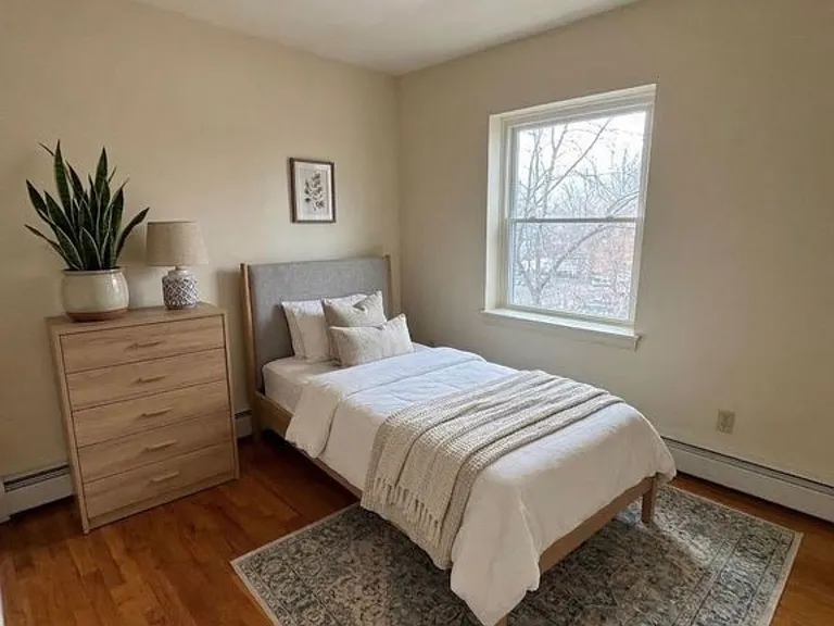 31 Annawan St #E4 — Photo 3