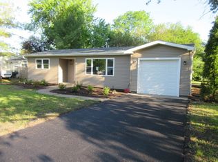 1017 Althoff Dr, McHenry, IL 60051