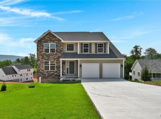 19 Fairway Dr, Ashland, PA 17921