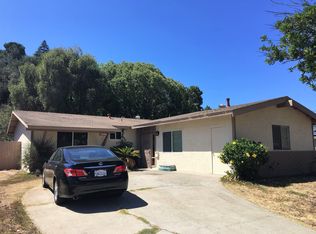4727 Chateau Dr, San Diego, CA 92117