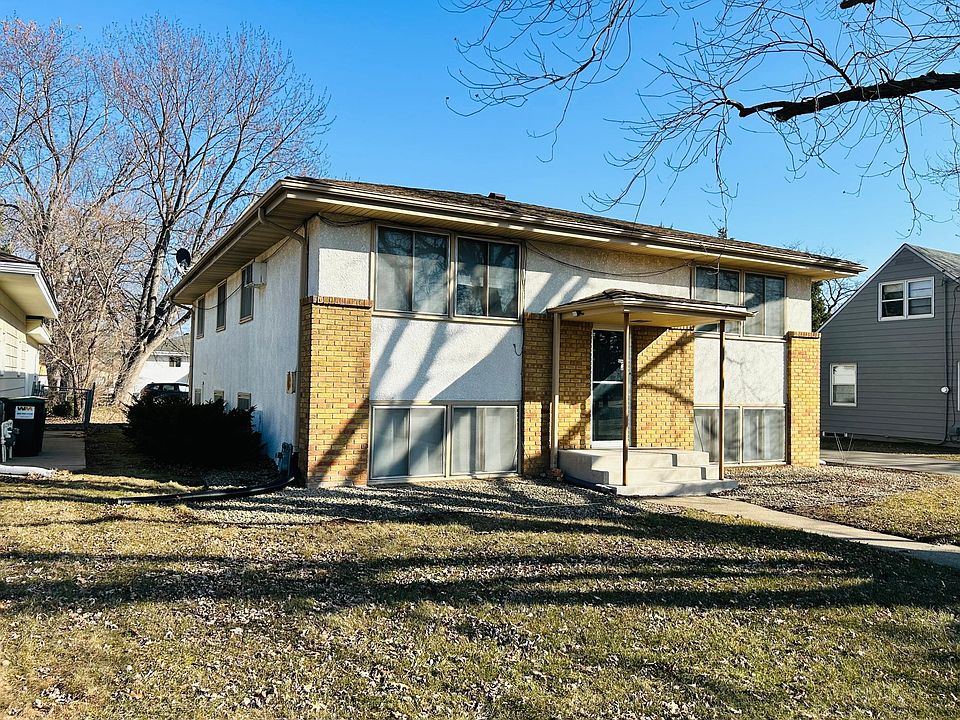 1st image of 20630 Hughes Ave W