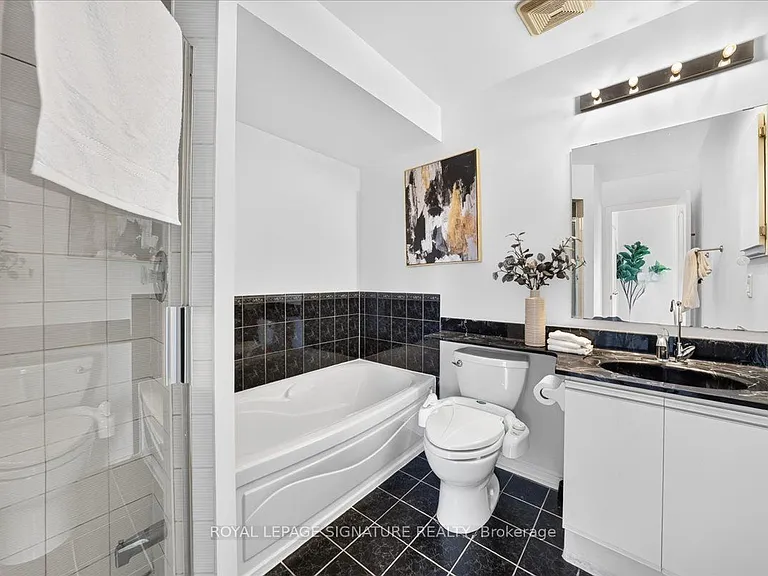 735 New Westminster Dr #59 — Photo 38
