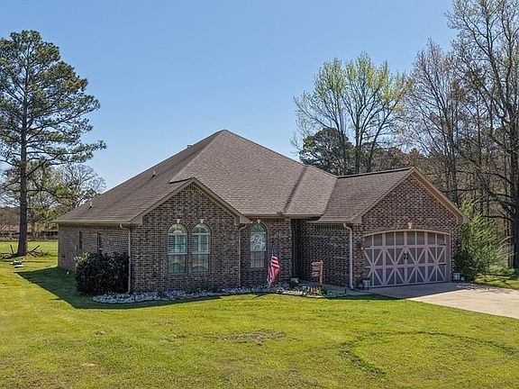 3rd image of 181 Red Springs Rd