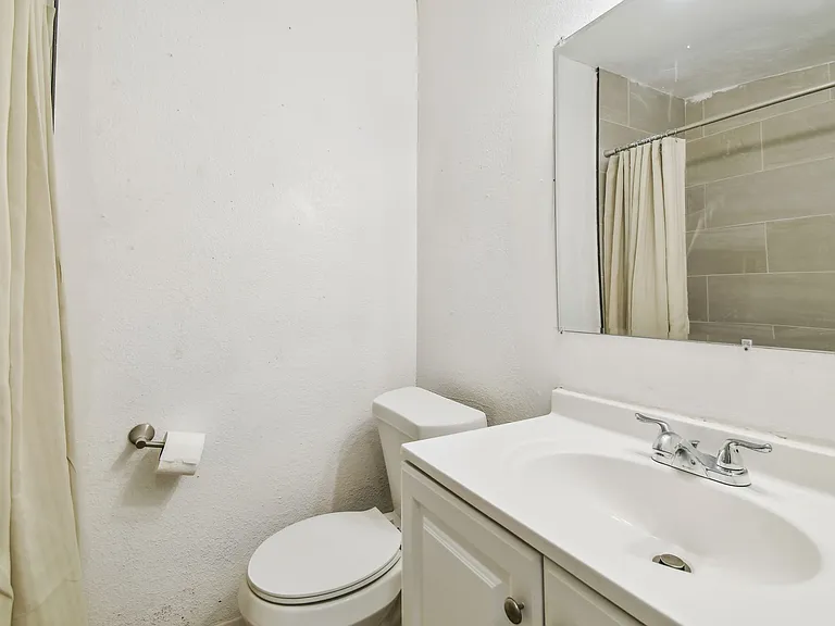 10103 N Lantana Ave — Photo 5