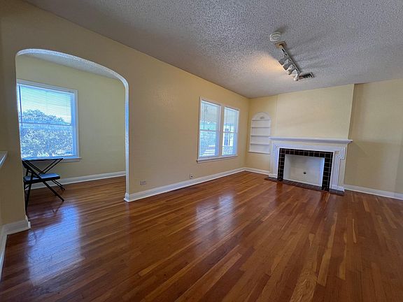 4th image of 2317 McCullough Ave