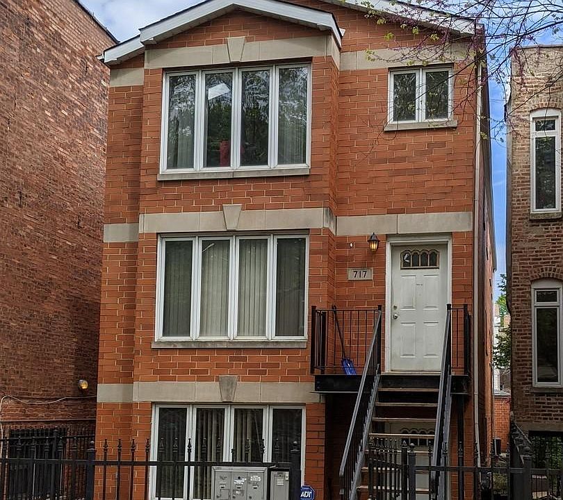 1st image of 717 S Claremont Ave #3