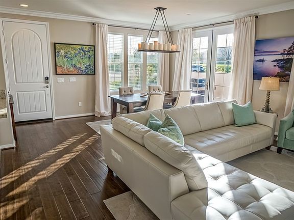 4th image of 28601 Pietro Dr