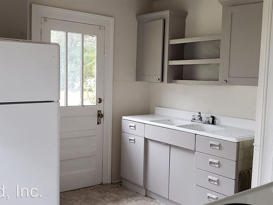 2nd image of 3013 Norma St