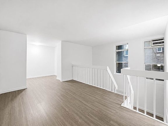 3rd image of 88 Fulton St #216
