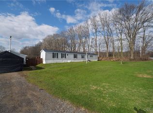 107 Hare Rd, Pennellville, NY 13132