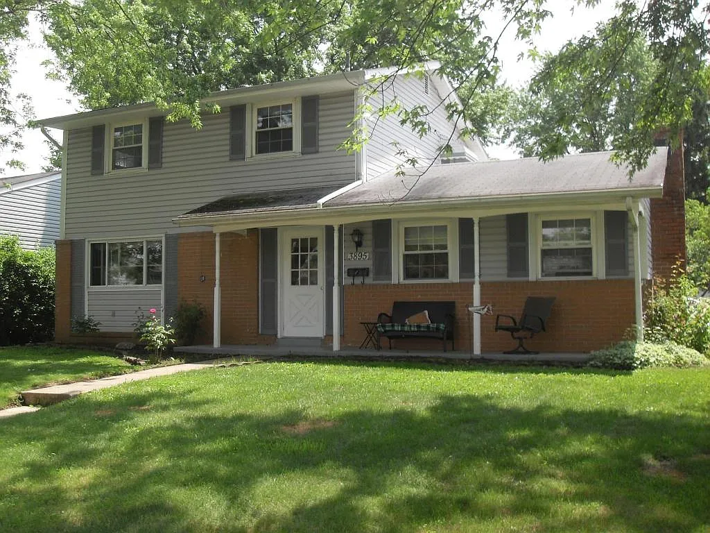 3895 Lynward Rd photo 1