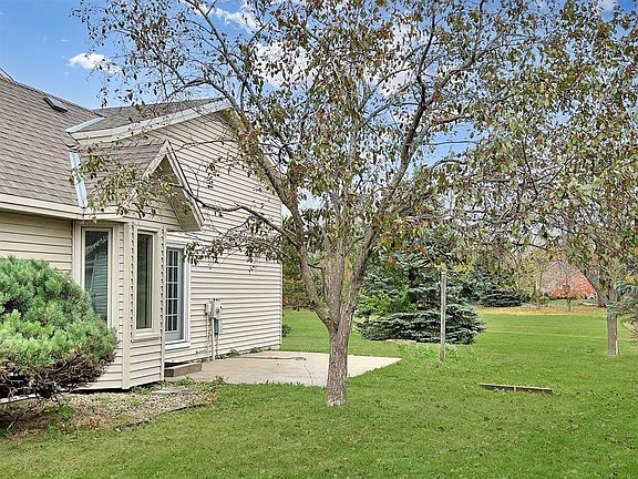 2nd image of 3655 Sirett Ct